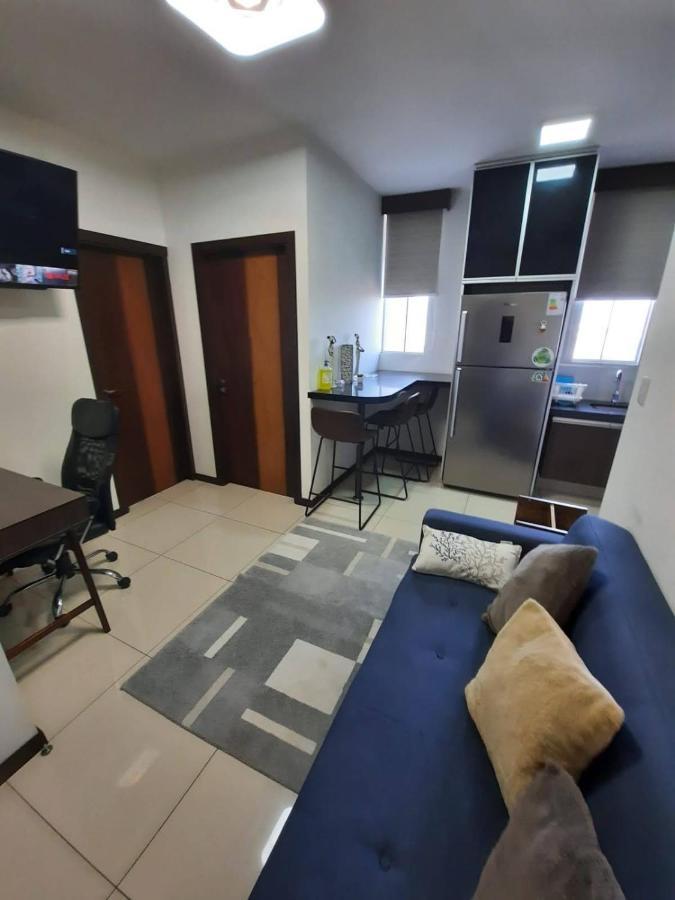 سانتا كروز دي لا سي Hermoso Y Unico Apartamento Moderno, En Pleno Centro De Santa Cruz, Con Netflix Wi-Fi De 60 Mb, Estacionamiento Gratis Y Ac En Todos Los Ambientes المظهر الخارجي الصورة