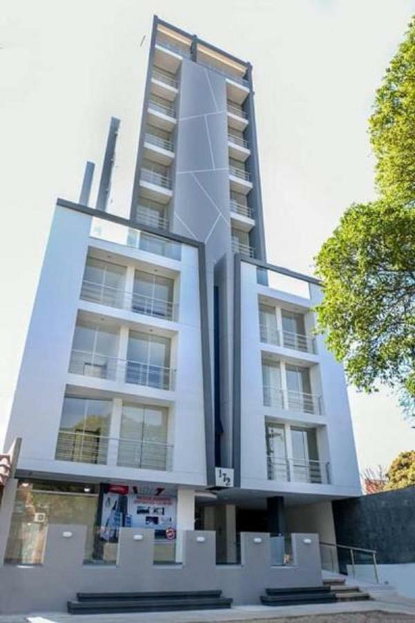 سانتا كروز دي لا سي Hermoso Y Unico Apartamento Moderno, En Pleno Centro De Santa Cruz, Con Netflix Wi-Fi De 60 Mb, Estacionamiento Gratis Y Ac En Todos Los Ambientes المظهر الخارجي الصورة