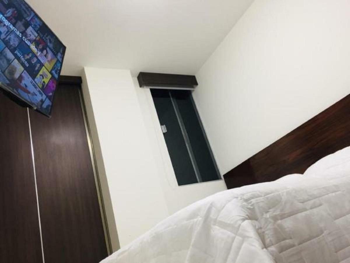 سانتا كروز دي لا سي Hermoso Y Unico Apartamento Moderno, En Pleno Centro De Santa Cruz, Con Netflix Wi-Fi De 60 Mb, Estacionamiento Gratis Y Ac En Todos Los Ambientes المظهر الخارجي الصورة