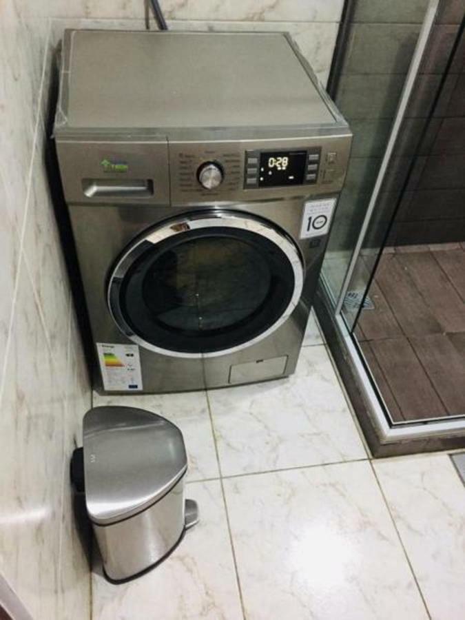 سانتا كروز دي لا سي Hermoso Y Unico Apartamento Moderno, En Pleno Centro De Santa Cruz, Con Netflix Wi-Fi De 60 Mb, Estacionamiento Gratis Y Ac En Todos Los Ambientes المظهر الخارجي الصورة